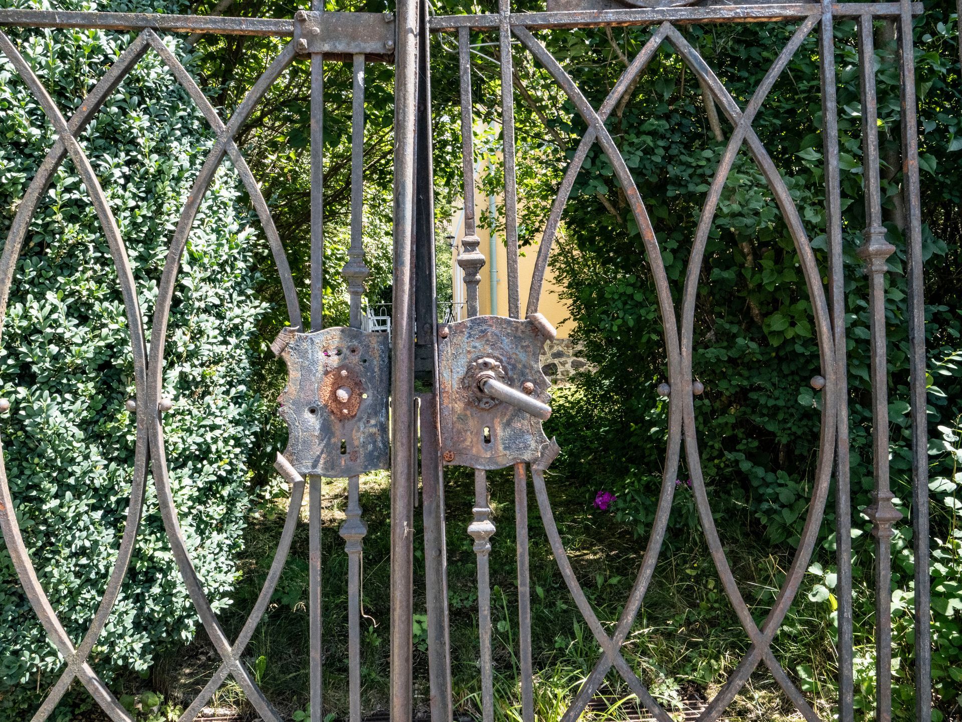 Eisch Villa Entrance