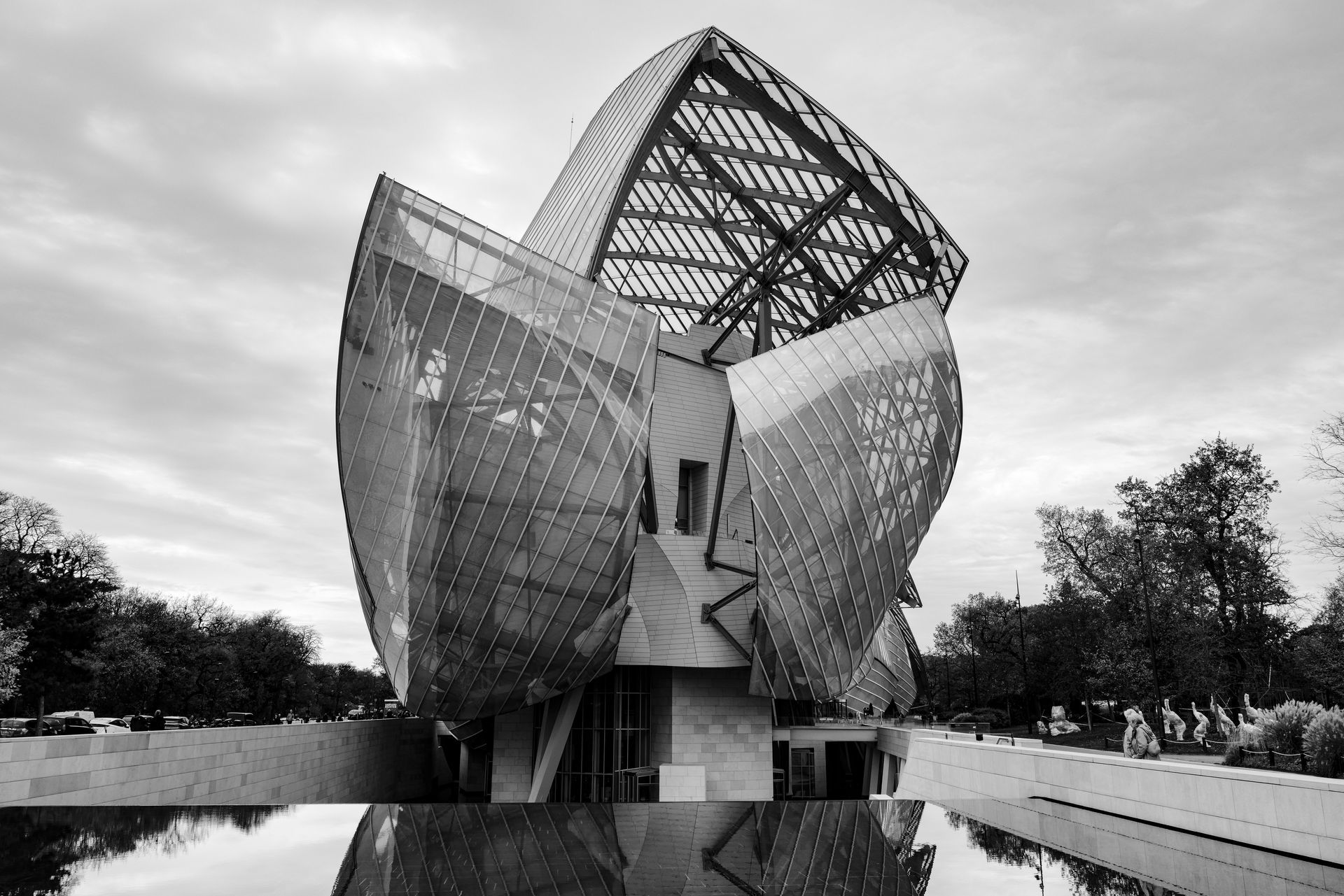 LVMH Museum Parkside Water Basin