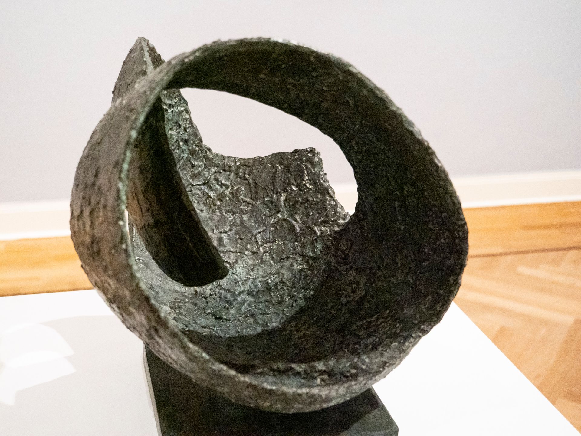 Barbara Hepworth Sculpture