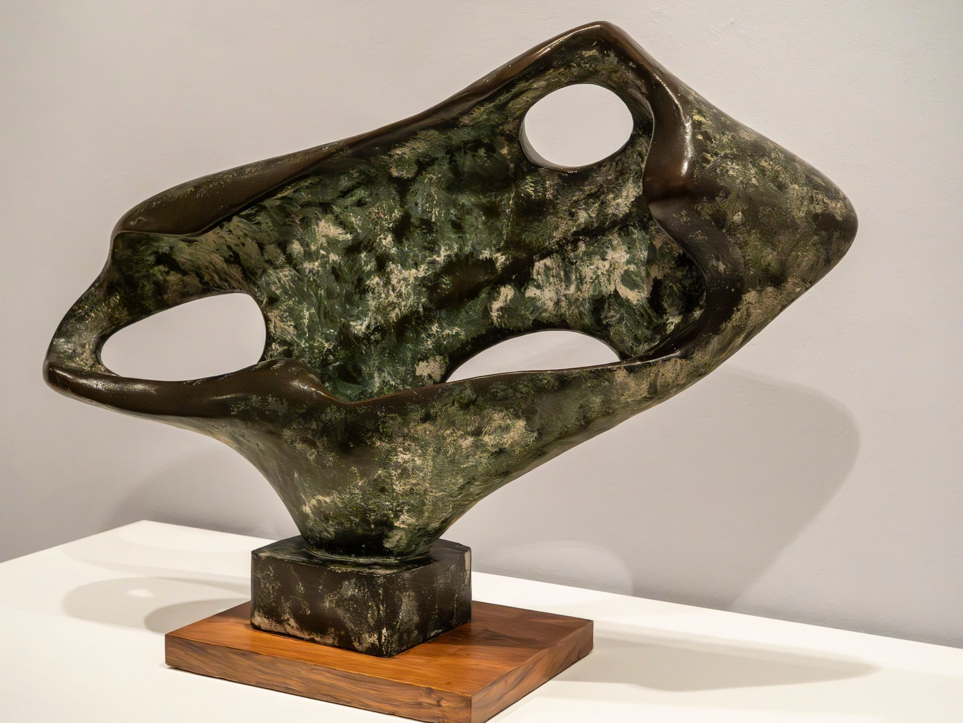 Barbara Hepworth Sculpture