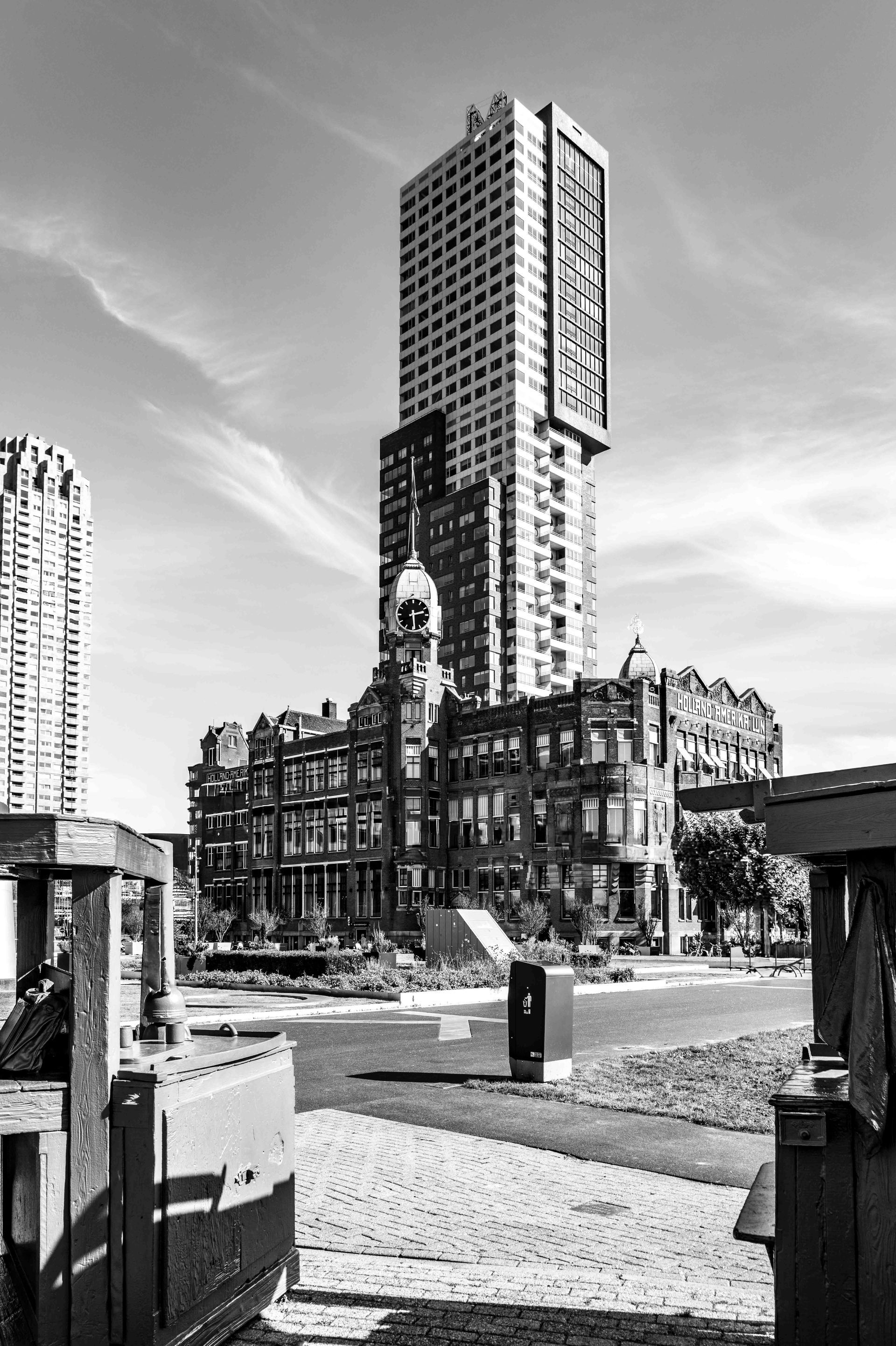 New York Hotel from Wilhelminapier