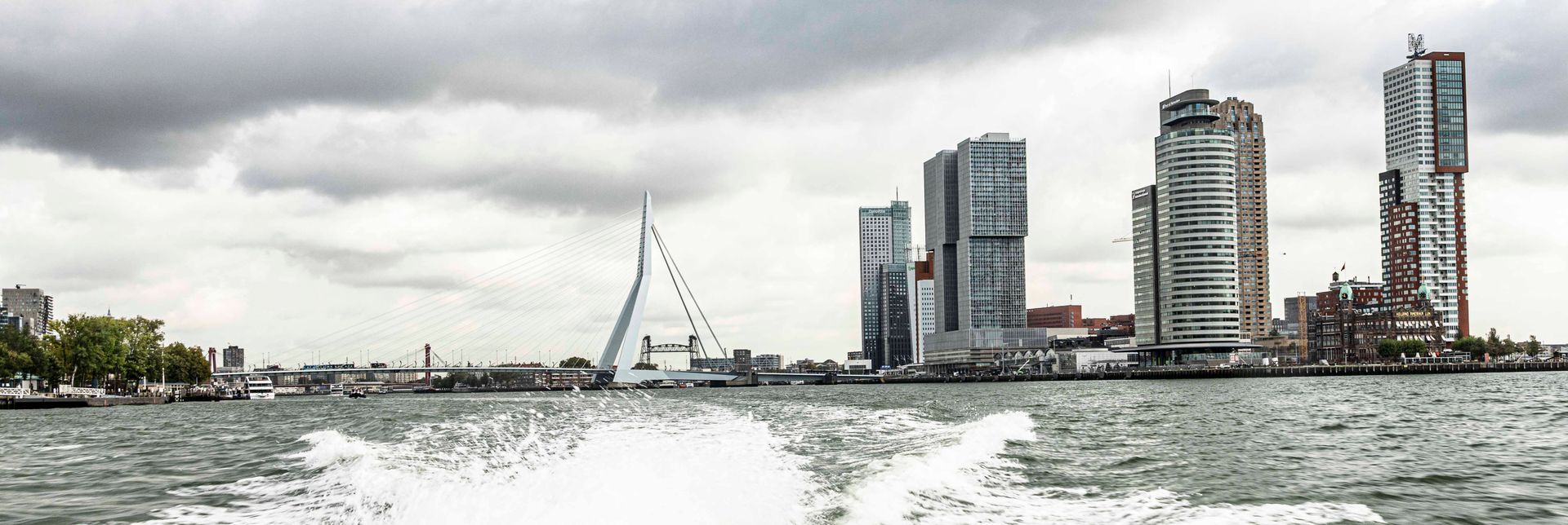 Rotterdam riding on the Nieuwe Maas