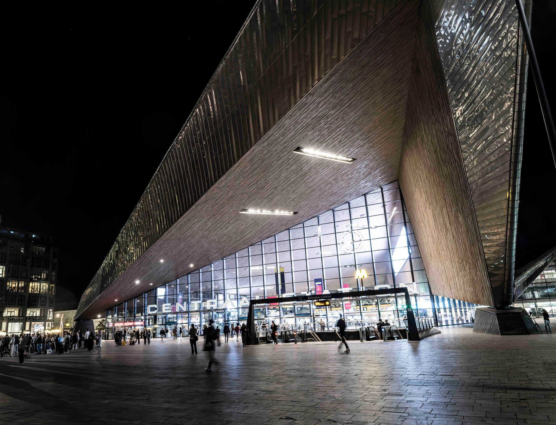 Main Station at night