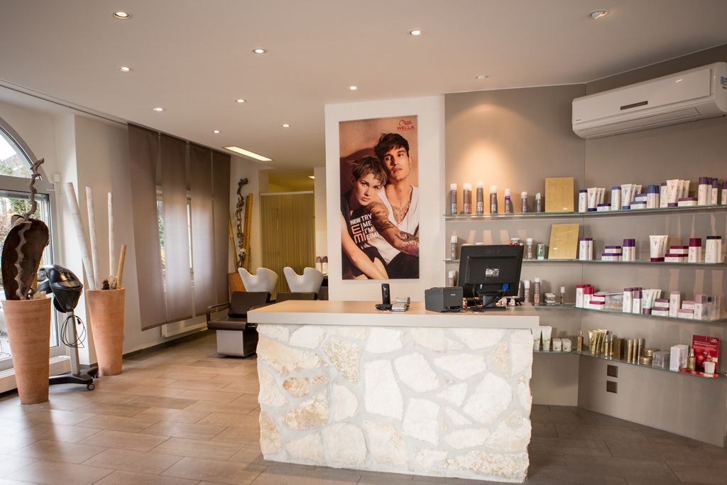 Coiffeurstudio Crazy - Damen und Herren Haarschnitte - Uster