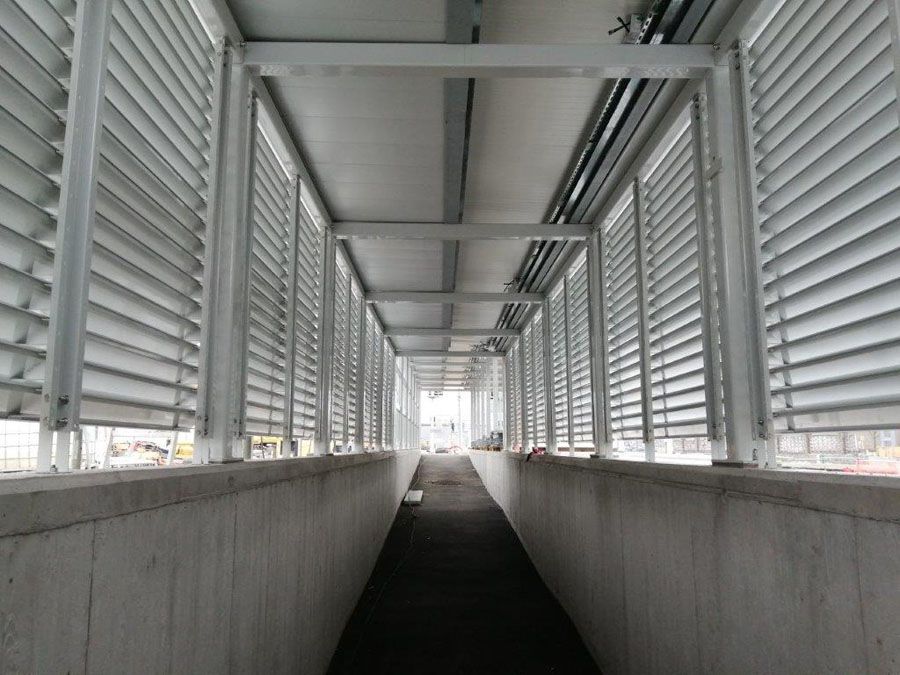 Passerelle pour rampes et abri vélos 5