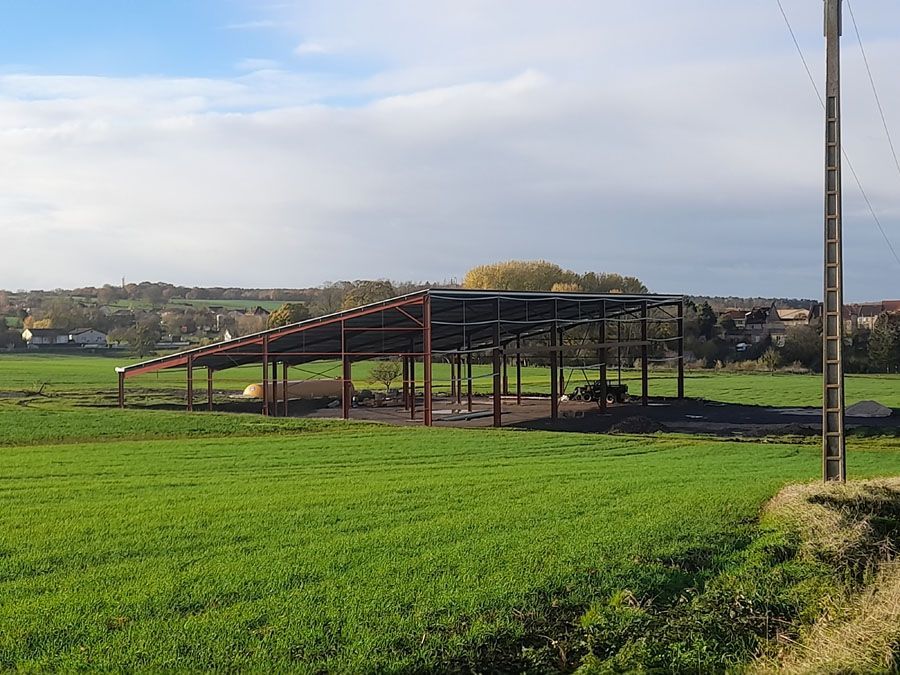 Bâtiment à ossature métallique à BOURDONNAY 2