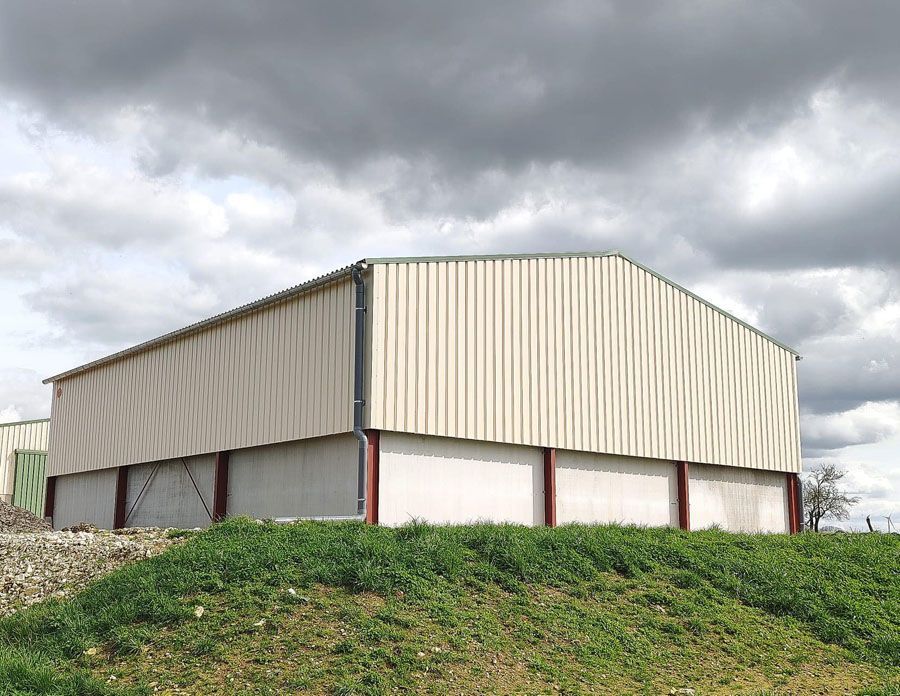 Bâtiment à ossature métallique 4