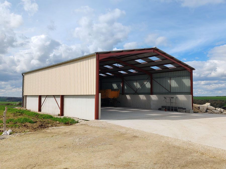 Bâtiment à ossature métallique 3