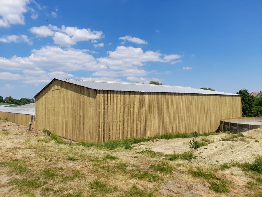 Bâtiment à ossature métallique 1