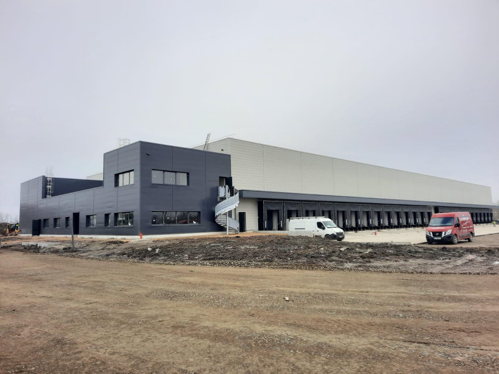 Construction d’une messagerie avec bureaux 3