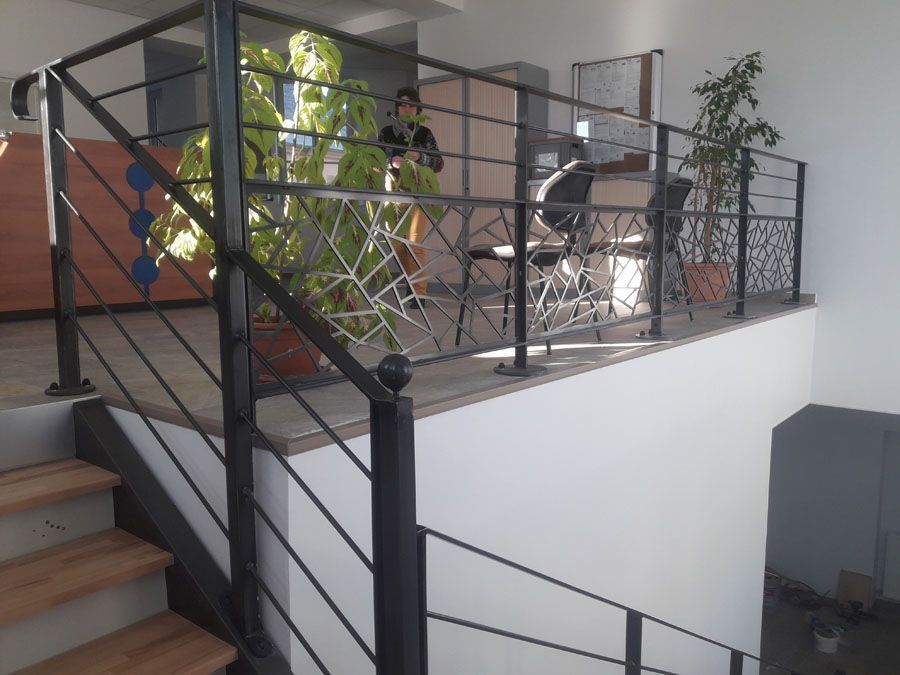 Fourniture d’un escalier pour une mairie 3