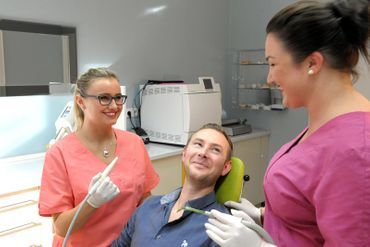 Zahnarztpraxis Hintz | Behandlung
