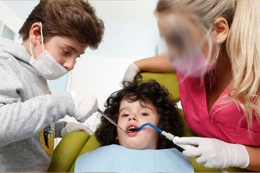 Kinder in der Zahnarztpraxis Hintz