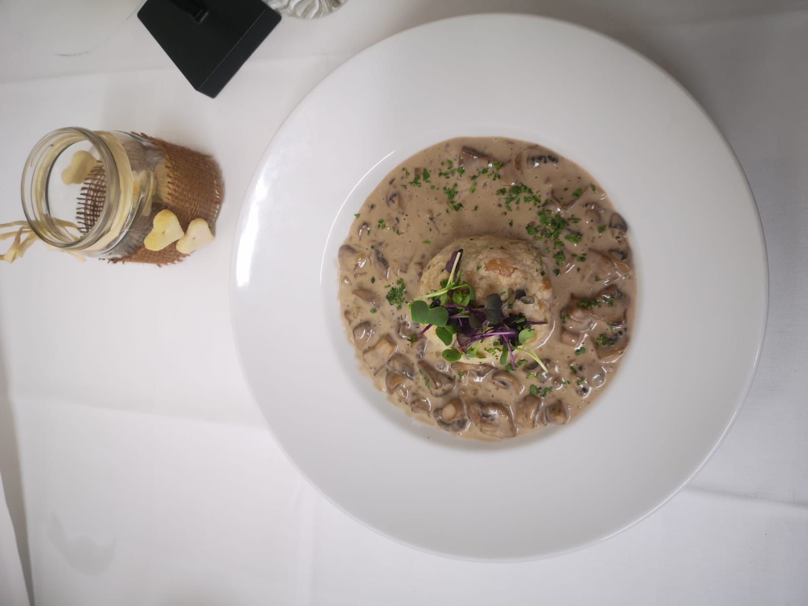 Pilzrahmgericht im Gasthof Lamm.