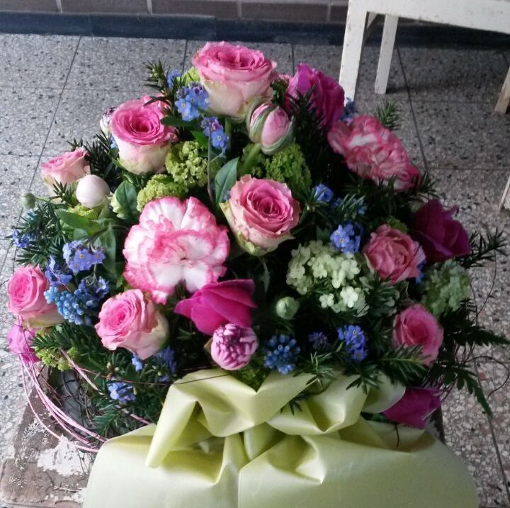 Blumengesteck Gedenken