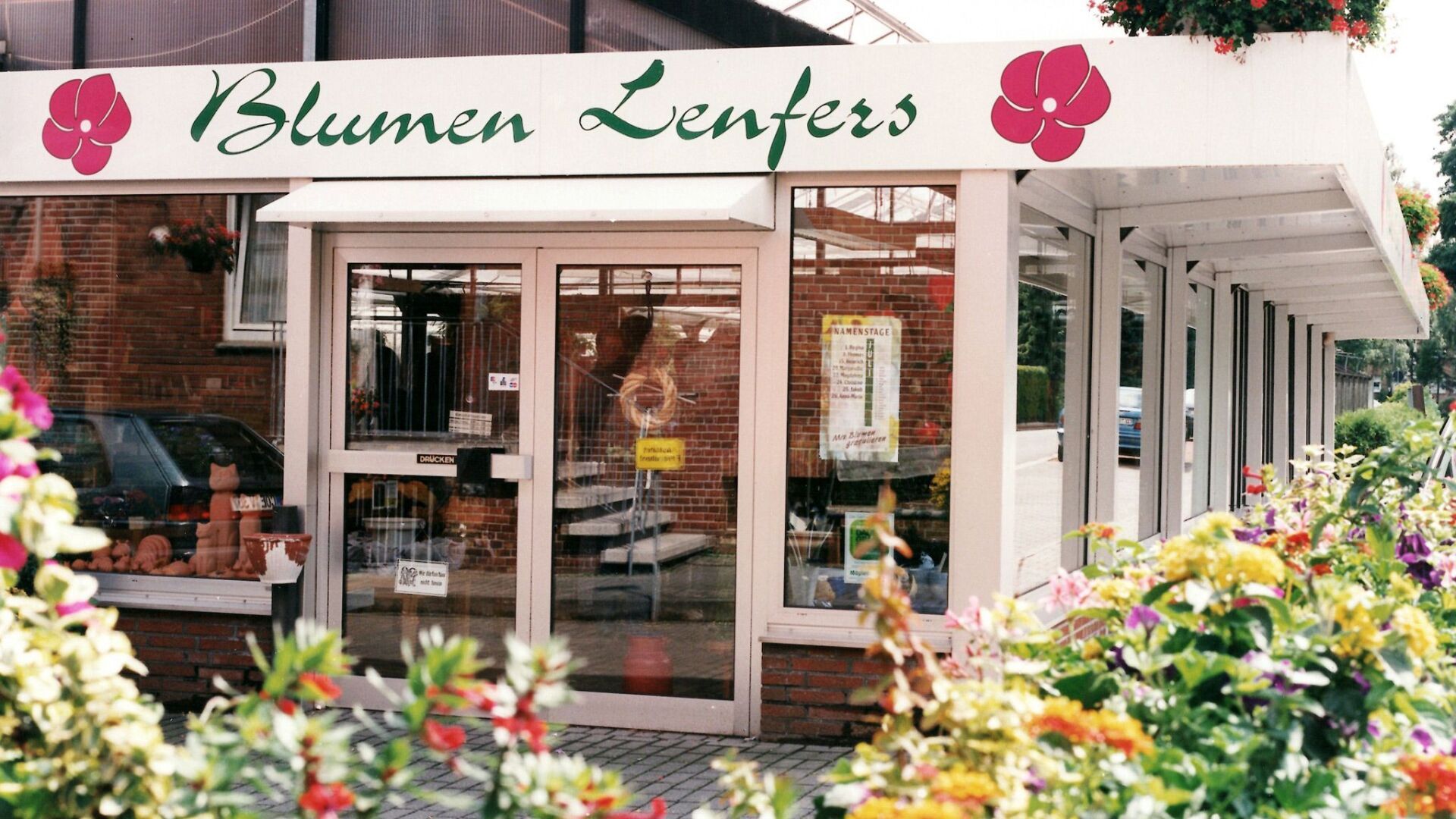 Blumen Lenfers Gärtnerei mit Blumenhaus