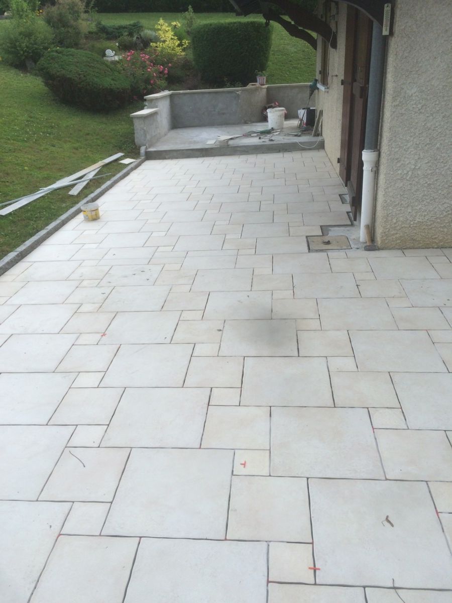 Pose de carrelage extérieur