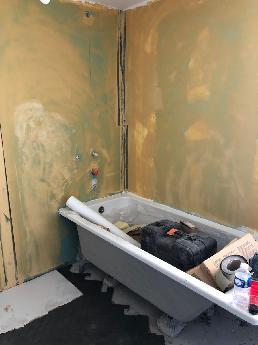Salle de bains avant