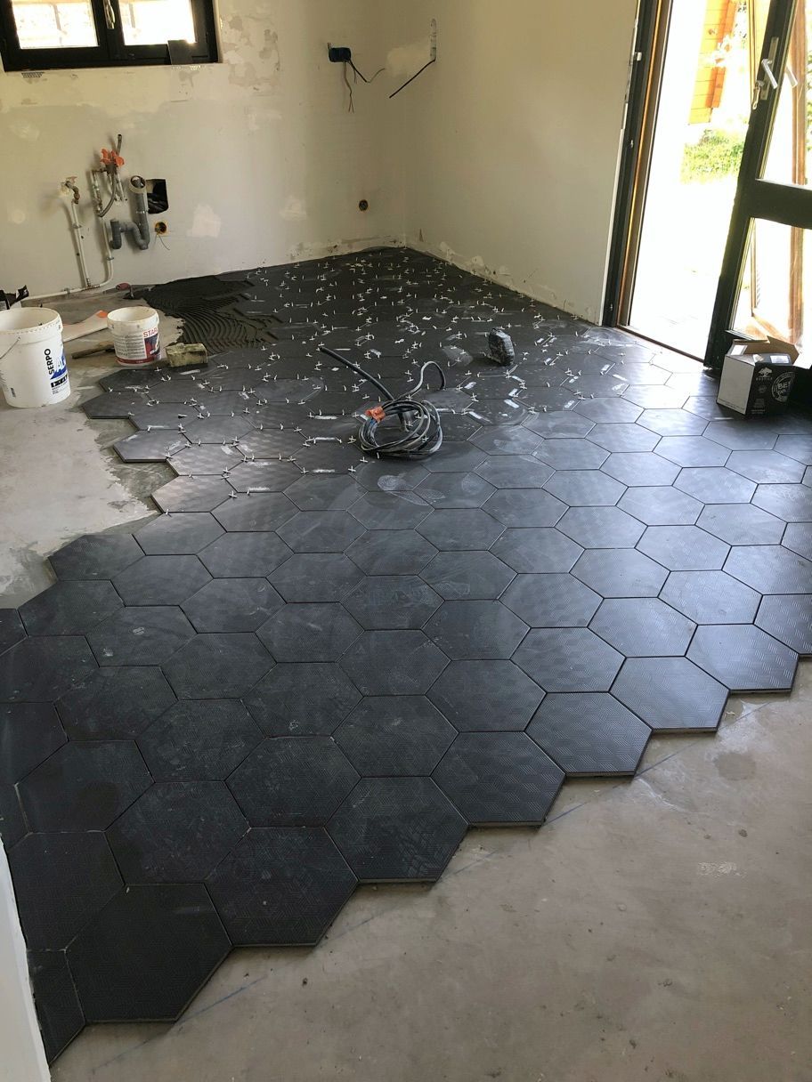 Carrelage noir