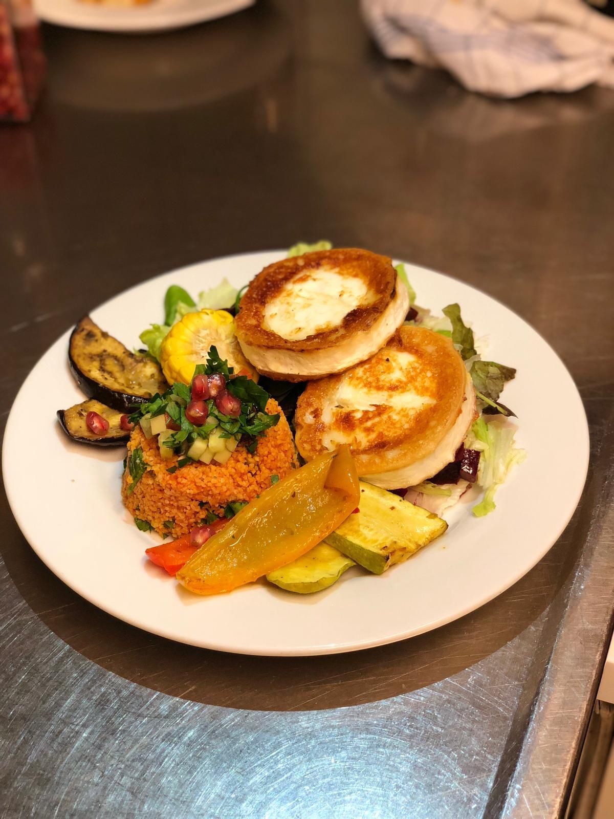 Keci Peyniri - Gebratener Ziegenkäse - Restaurant Tant Pis - Zürich