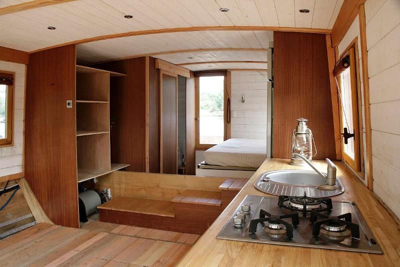 Intérieur d'un bateau-gîte