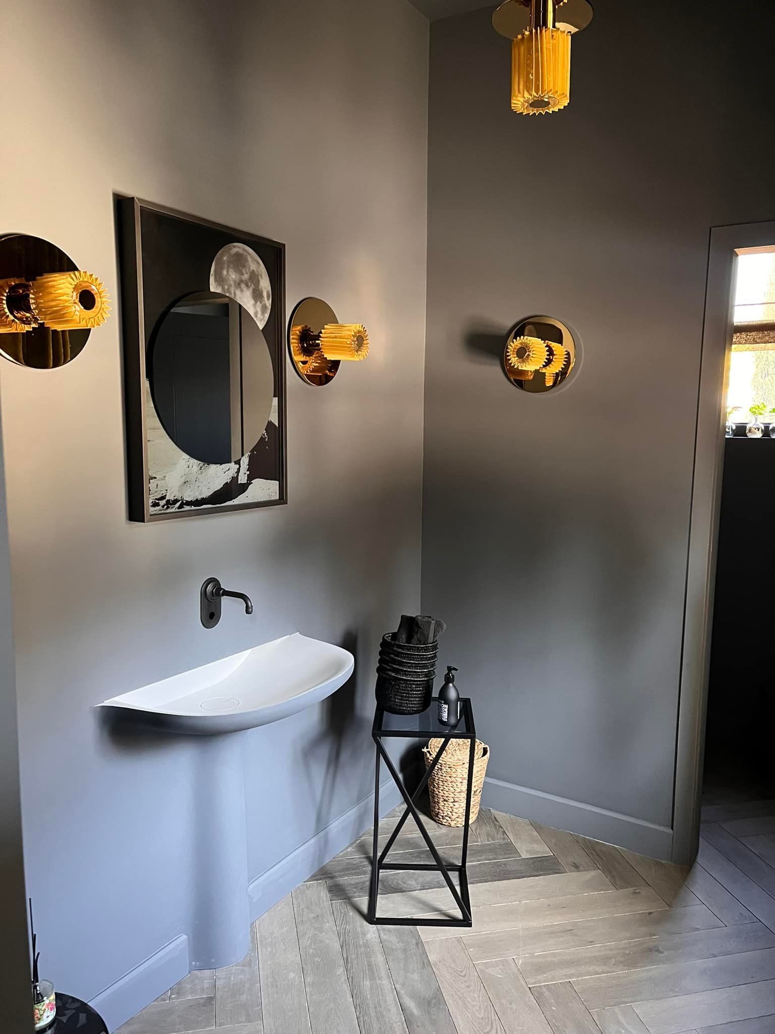 Teintes faites artisanalement avec uniquement des produits à base d’eau