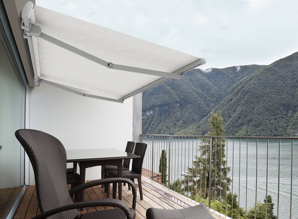 Store banne sur une terrasse