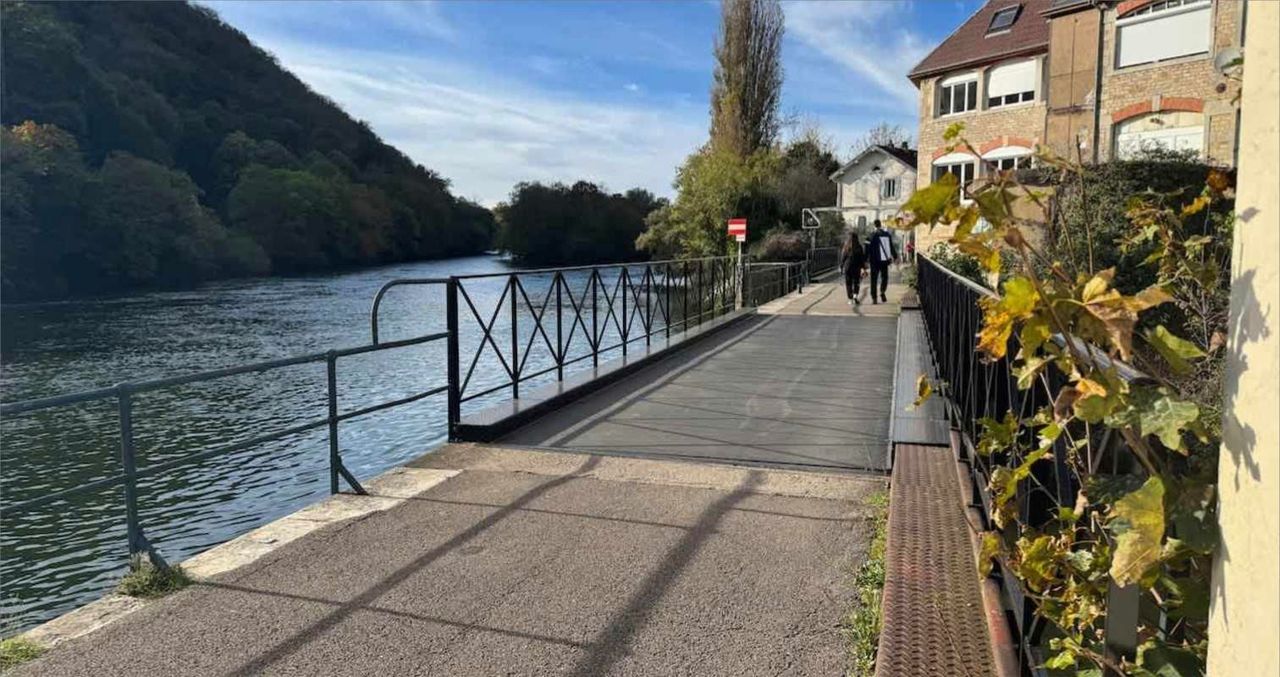 Riverside view in Besancon, France