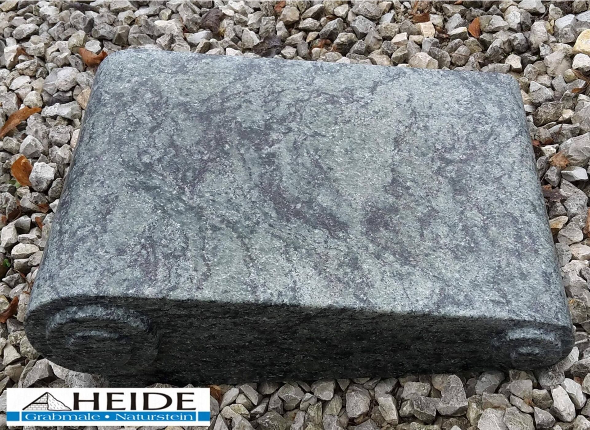 Lagerstein: Liegestein 152