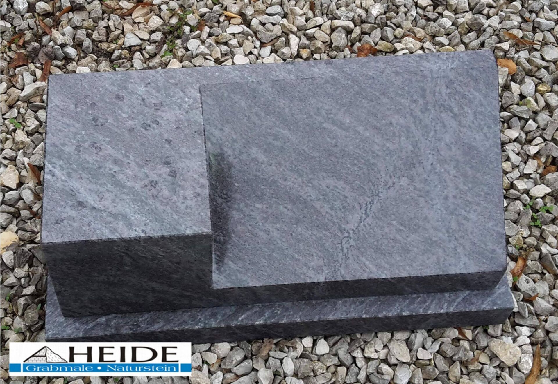 Lagerstein: Liegestein 158