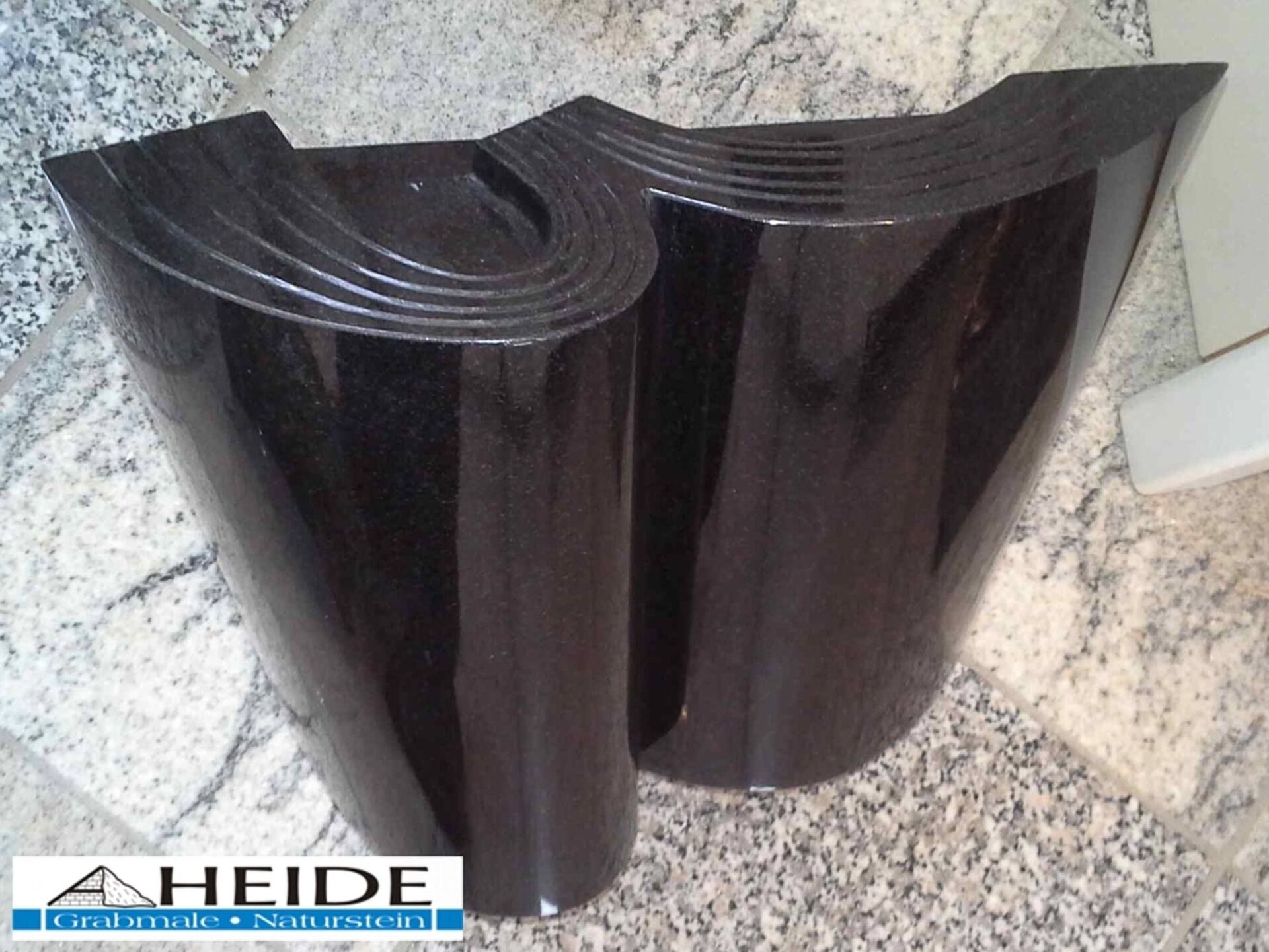 Lagerstein: Liegestein - 187