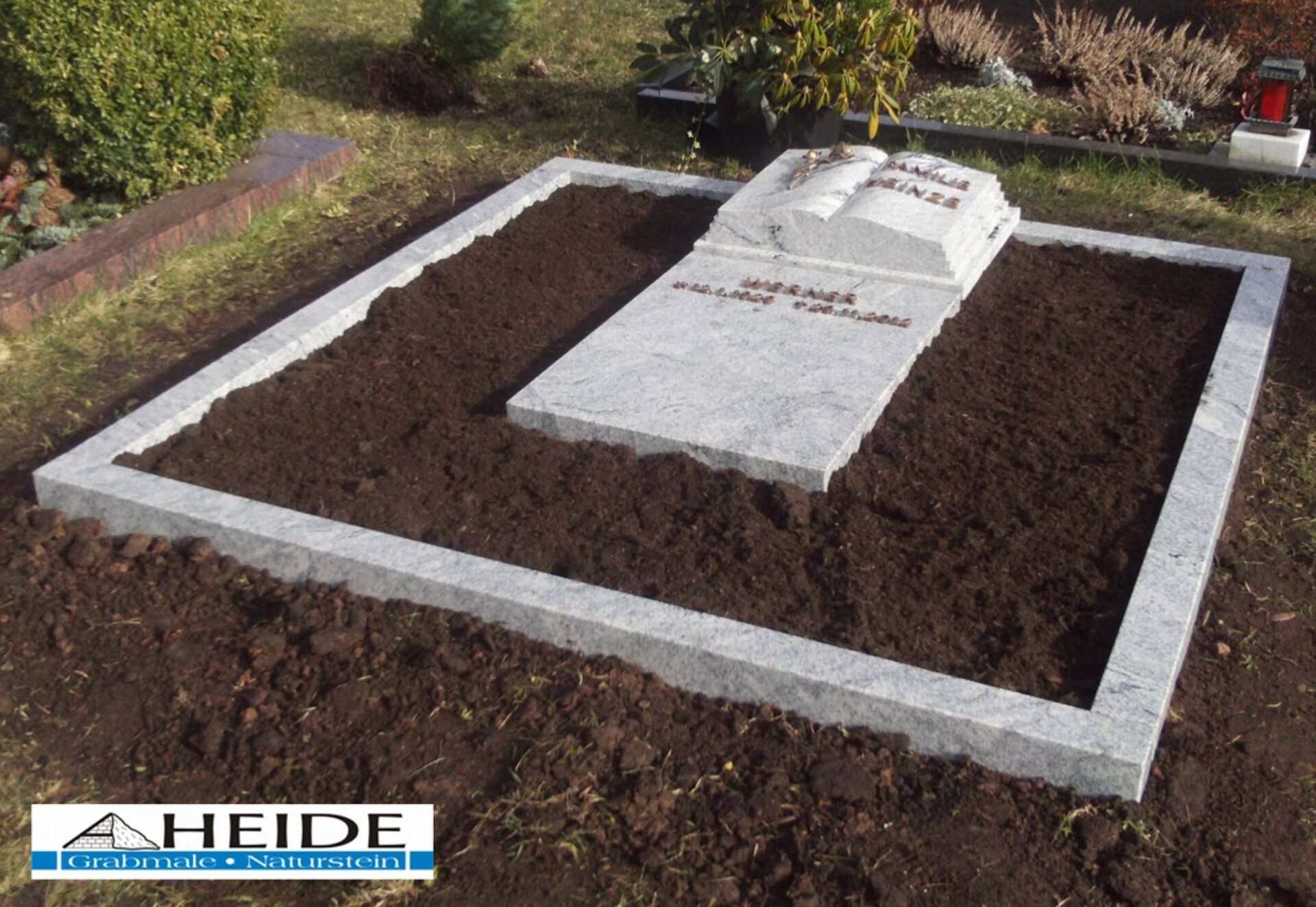 Referenz: Doppelgrab 02