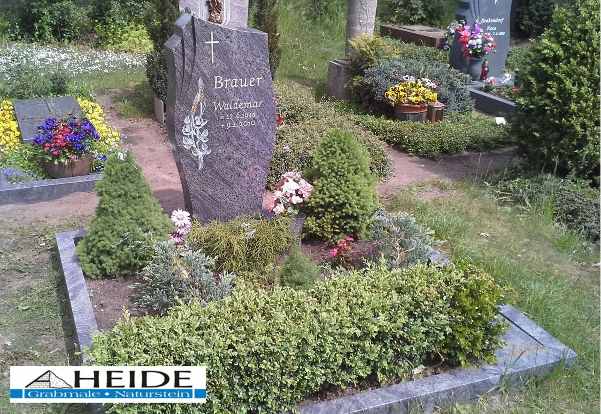 Referenz: Doppelgrab 10