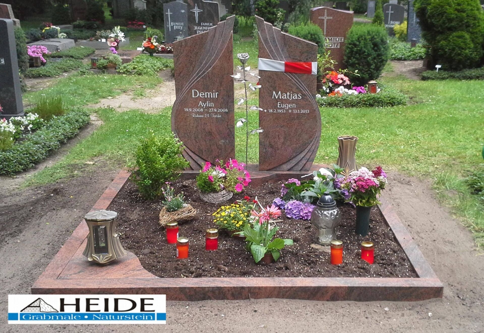 Referenz: Doppelgrab 12