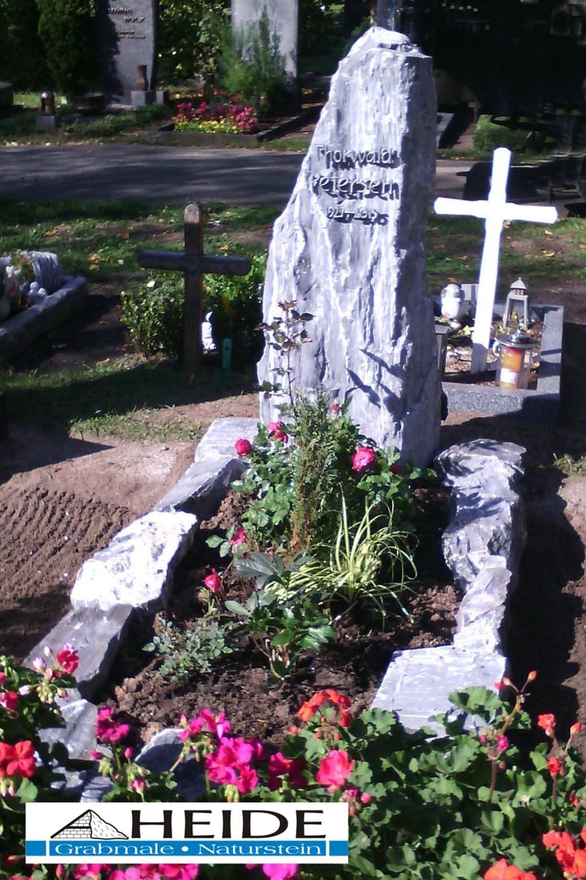 Referenz: Felsengrab 03