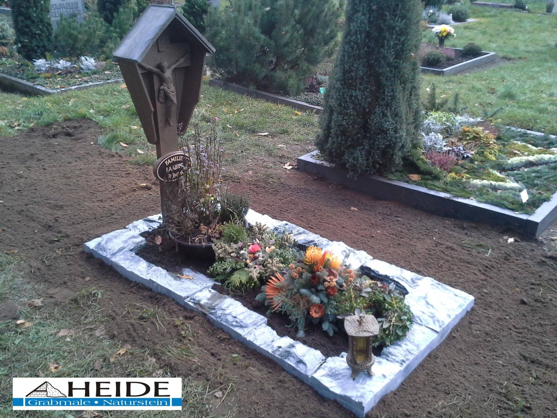 Referenz: Felsengrab 05