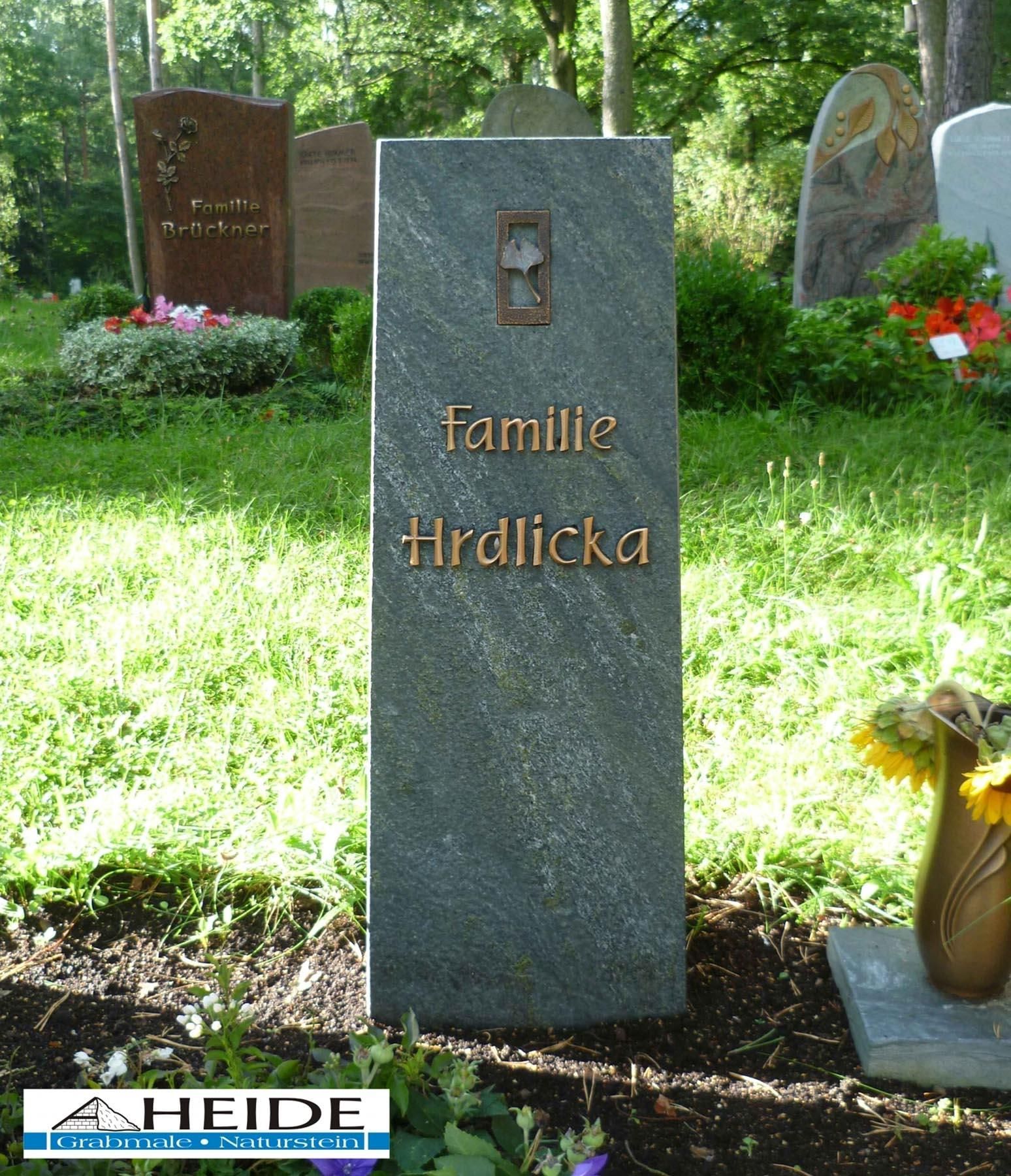 Referenz: Urnenstein 04