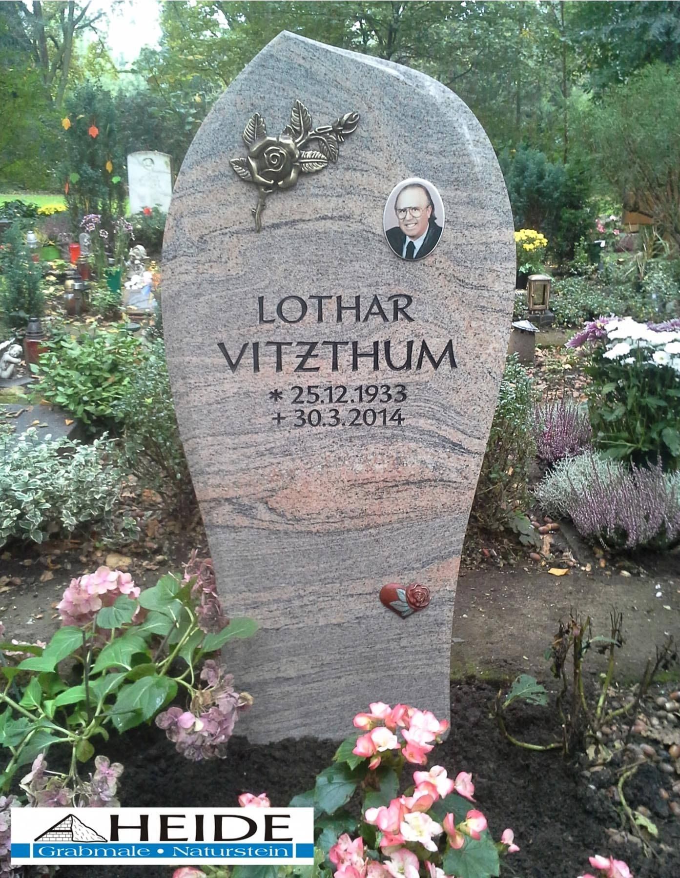 Referenz: Urnenstein 08