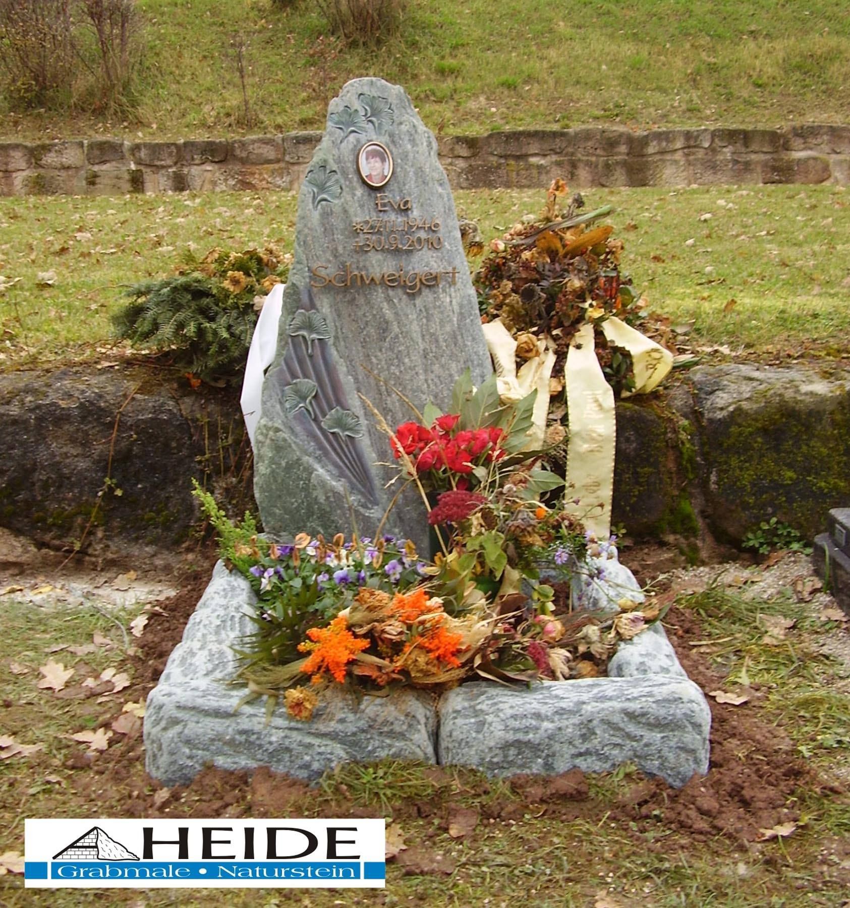 Referenz: Urnenstein 09