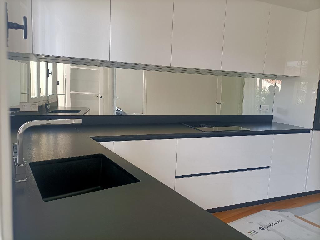 Crédence en miroir sur mesure