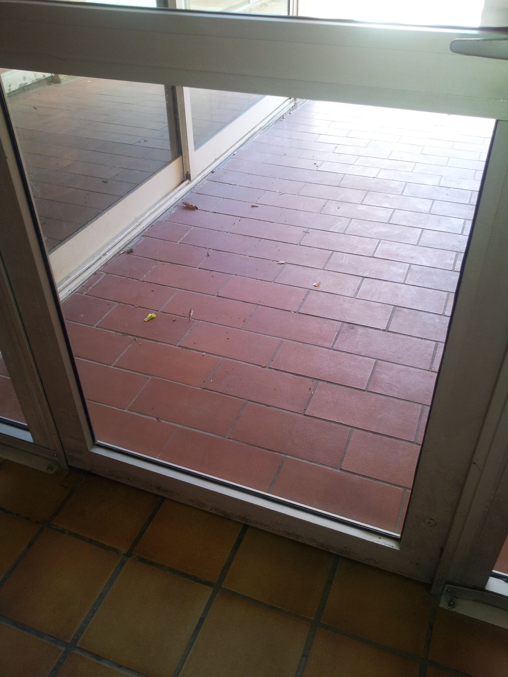 Remplacement de vitre d'une porte d'entrée