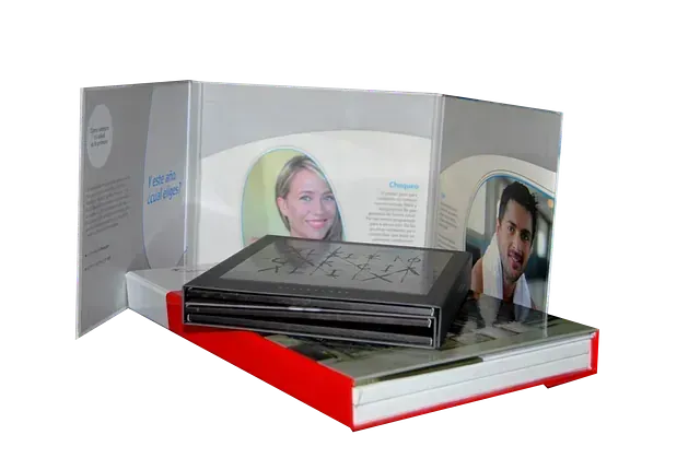 Un libro con una imagen de un hombre y una mujer.