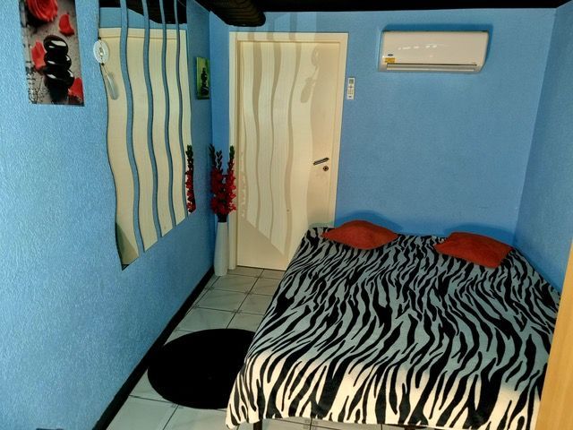 Bar à champagne et maison close à Payerne - Bar Candélabre