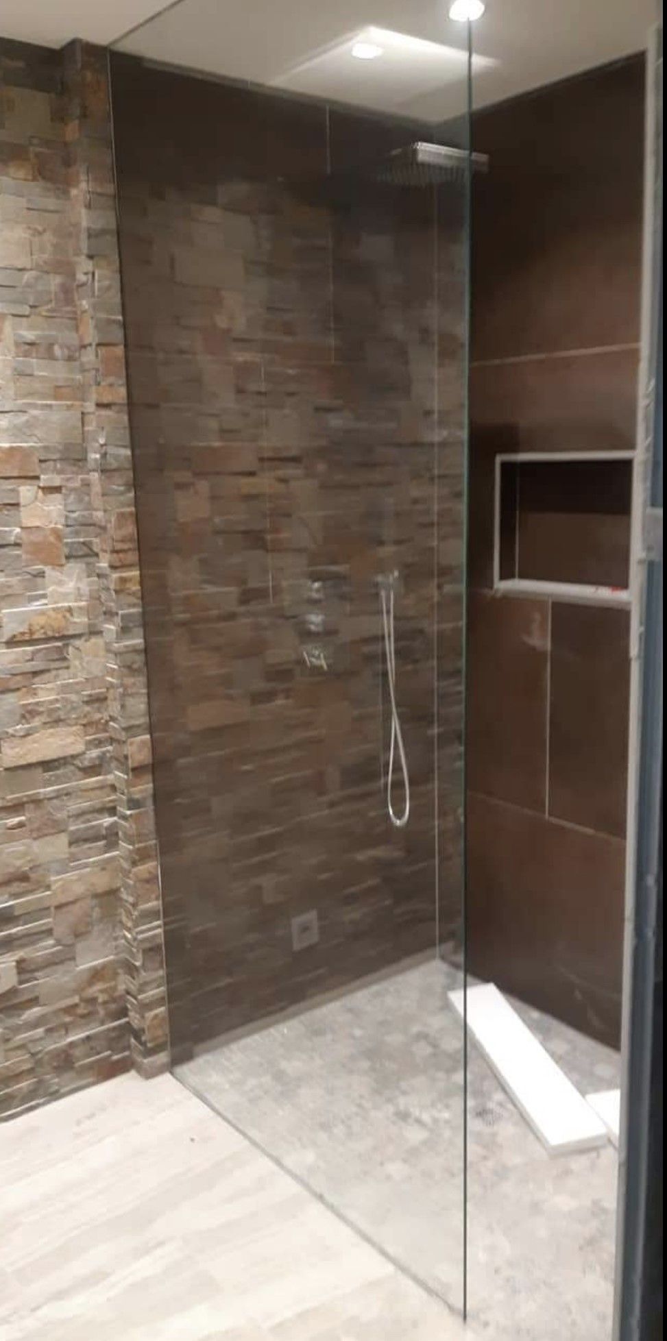 Charpentes & constructions métalliques en Suisse romande - J & N Montages Sàrl