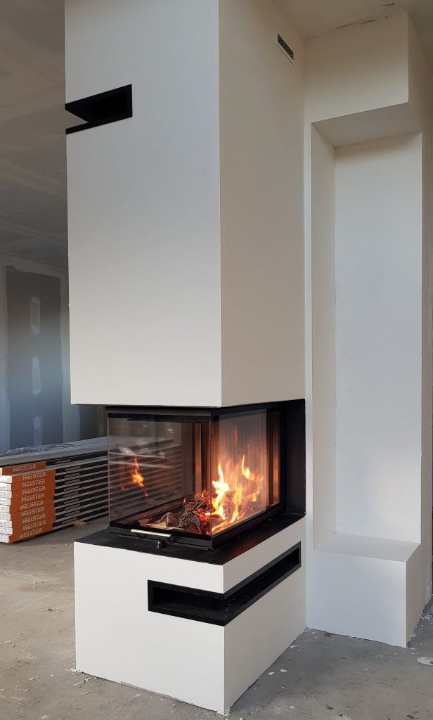 Insert blanc en avancé avec trois parois vitrées