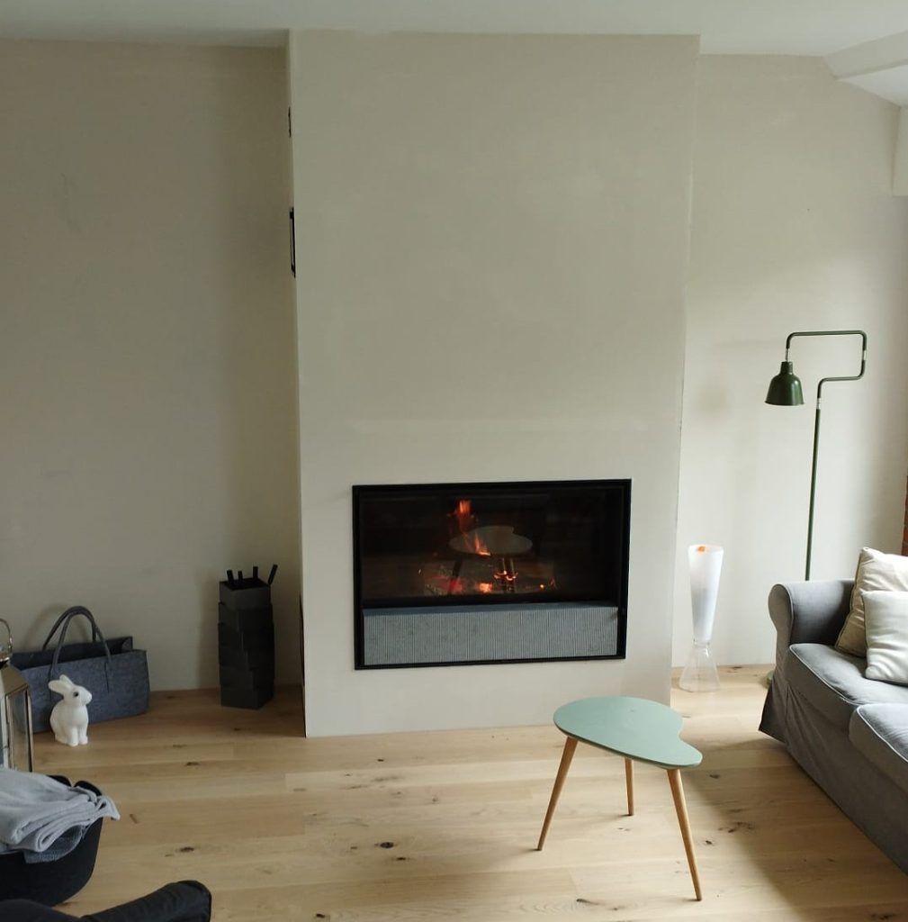 Insert avec table gigogne devant