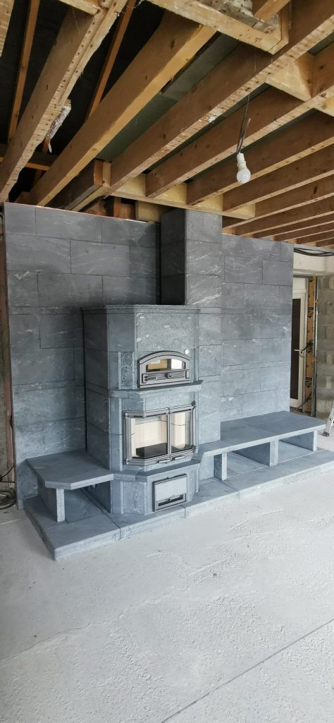 Étape 9 du montage de masse d'un poêle à bois Tulikivi en pierre ollaire Mammutti