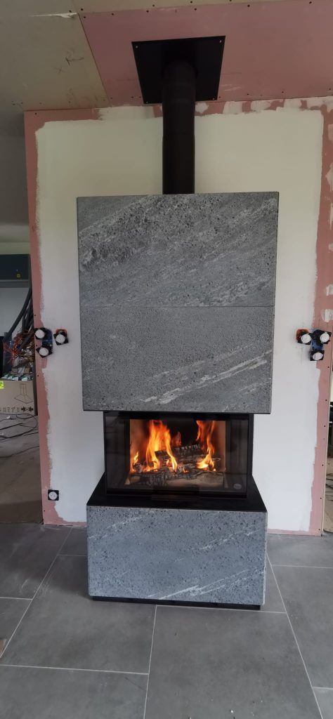 Réalisation 17 d'un poêle de masse Tulikivi