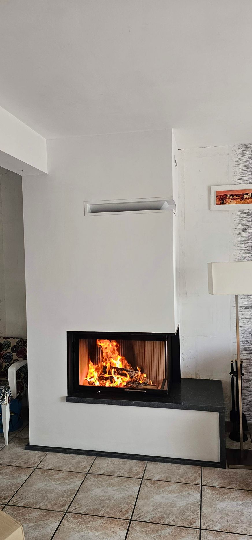 Cheminée sur mesure design de couleur blanche