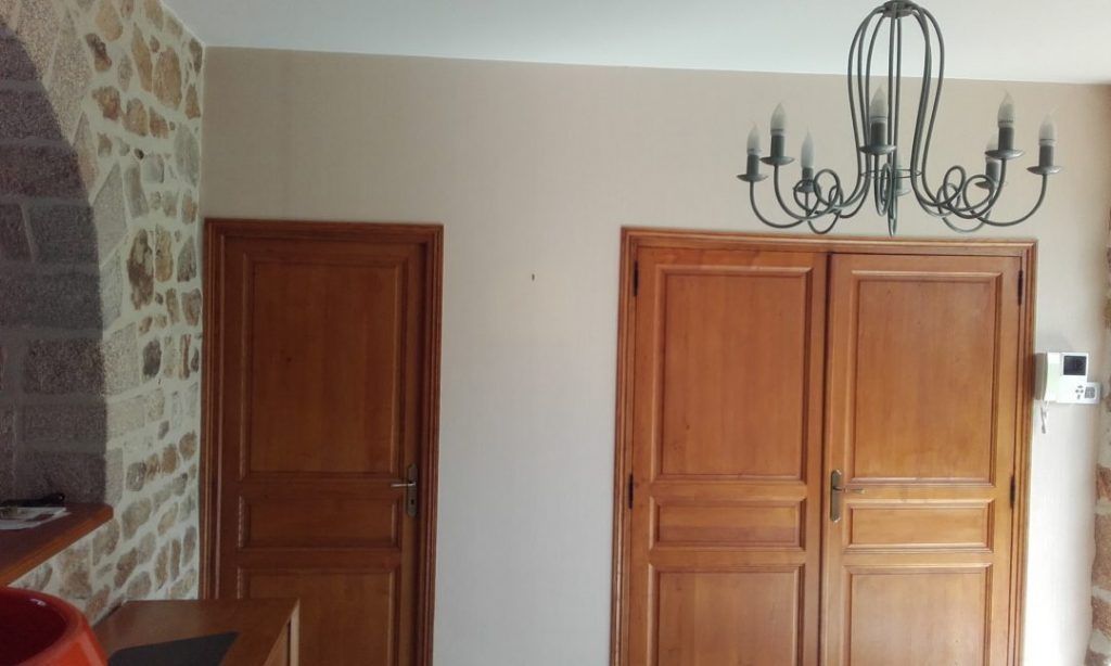 MT Peintures :  hall d'entrée avant travaux